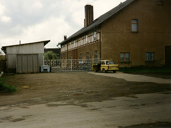 1990-5-Gebaeude-LTA.jpg  